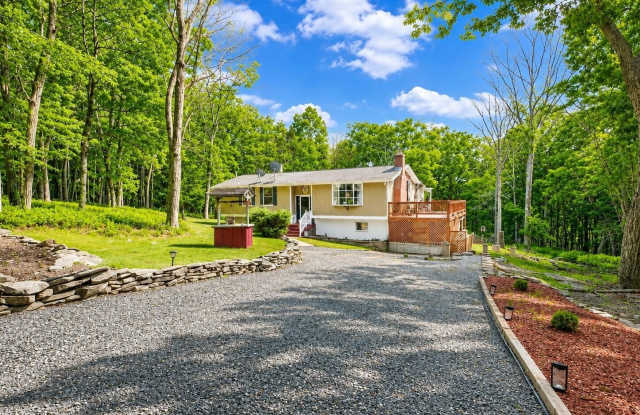 2193 Spring Drive Gallery 1