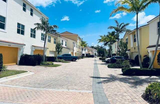 1527 Northwest 48th Lane photos photos 1527 Northwest 48th Lane photos photos