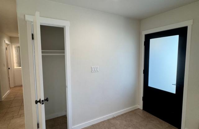NEWLY REMODELED COUNTRY SETTING 3/2 HOME IN MILLVILLE, CA Gallery 4