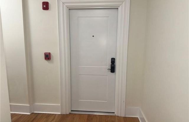 109 Main Street Gallery 4