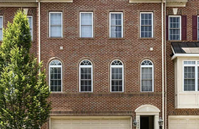 5988 Meadow Brook Dr. - 5988 Meadow Brook Drive, Burke, VA 22015