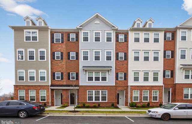 9427 JAMES MACGOWAN LN #443 photos photos