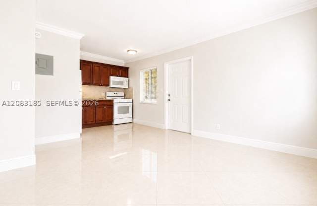 2901 Middle River Dr Gallery 3