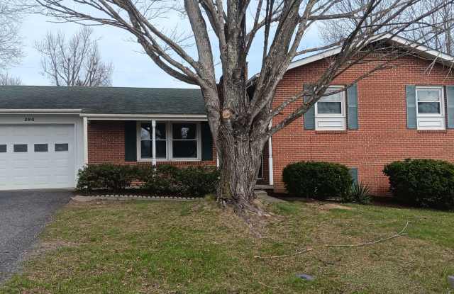 Christiansburg, 3 BR / 2 BA, Available Now photos photos