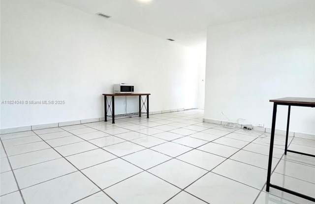 1666 NE 183 ST photos photos