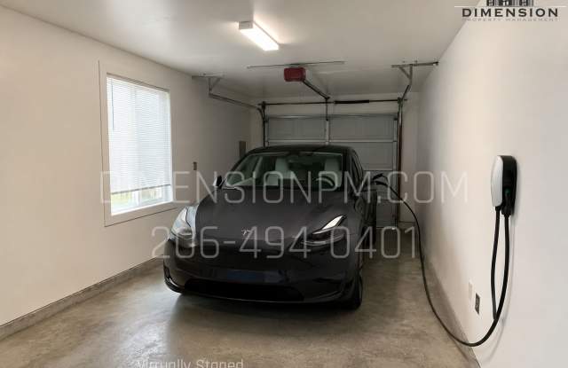 Stunning Renovated 2BR/1.5BA Duplex with Attached Garage photos photos Stunning Renovated 2BR/1.5BA Duplex with Attached Garage photos photos