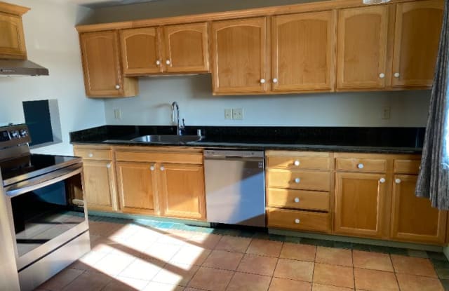 7300 Boris Ct - 7300 Boris Court, Rohnert Park, CA 94928