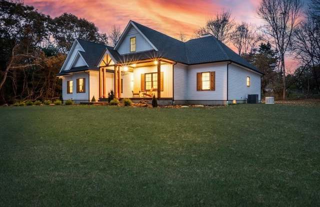 1332 South Road - 1332 South Road, Washington County, RI 02879