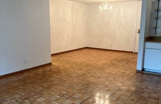 7237 Shelter Creek Lane Gallery 2