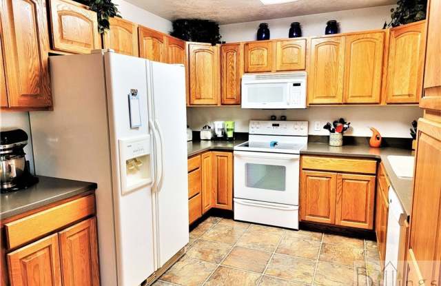 Stunning 5-Bedroom Home in Highly Desirable West End – $3,100/mo (Includes Internet  Lawn Care!) photos photos