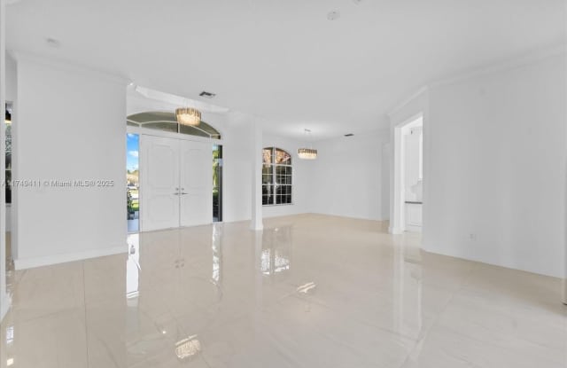 15710 Athens Ter Gallery 4
