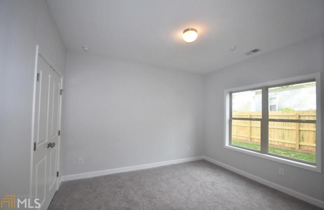 2861 Boone Dr # 28 Gallery 4