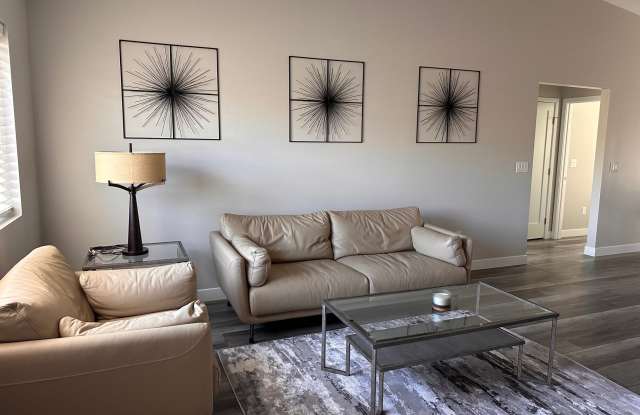 4601 East Robin Drive - 1 Gallery 2
