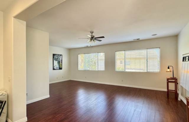 11958 Sunstone Ct Gallery 2