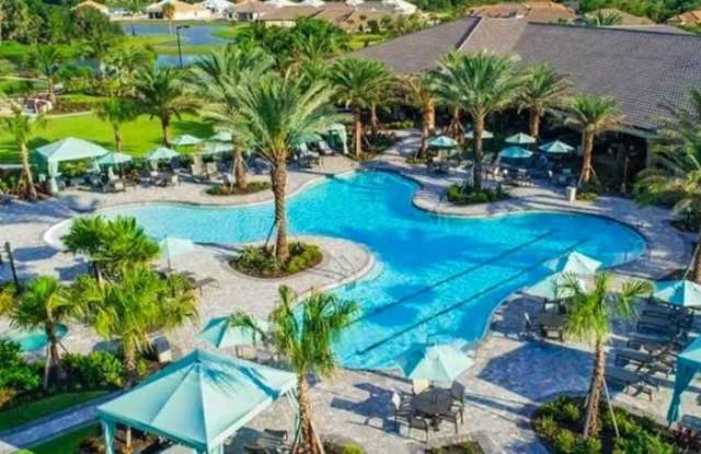 ** ESPLANADE BY THE ISLANDS NAPLES, FLORIDA ** 3 BED\2.5 BATH BEAUTIFUL CONDO READY FOR A SEASONAL TENANT ** GATED ** FIRST FLOOR ** OR RENT 6 MONTHS AND 1 DAY DURING OFF SEASONAL MONTHS ** Gallery 3
