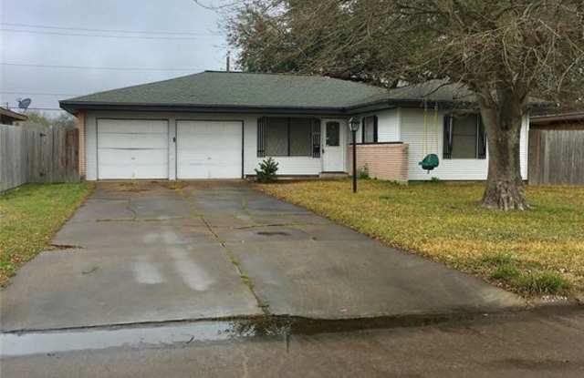 NICE 3 BEDROOM 1 BATH LEASE HOME IN TEXAS CITY. TX - 2206 18th Avenue North, Texas City, TX 77590