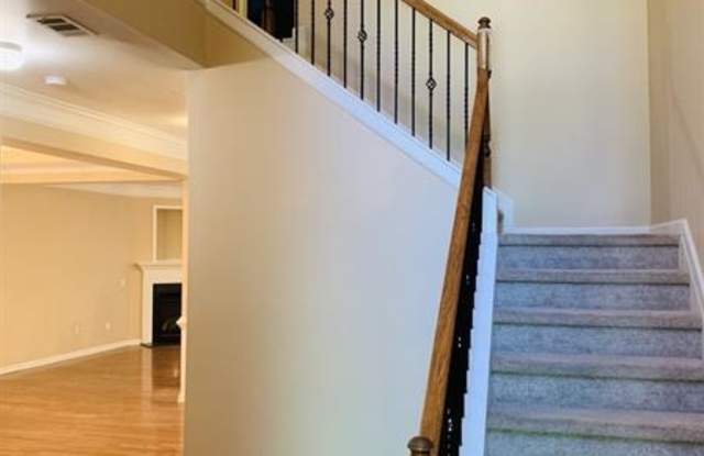 5868 Norfolk Chase Road Gallery 3