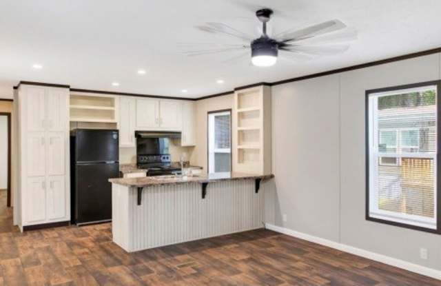 102 Sparrow Dr Gallery 3