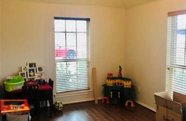 11011 Country Ridge Lane Gallery 3