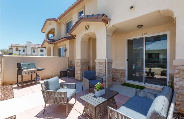 327 Newbury Vista Lane - 327 Newbury Vista Ln, Thousand Oaks, CA 91320
