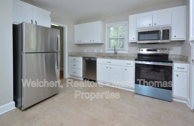 2405 Albany Street photos photos