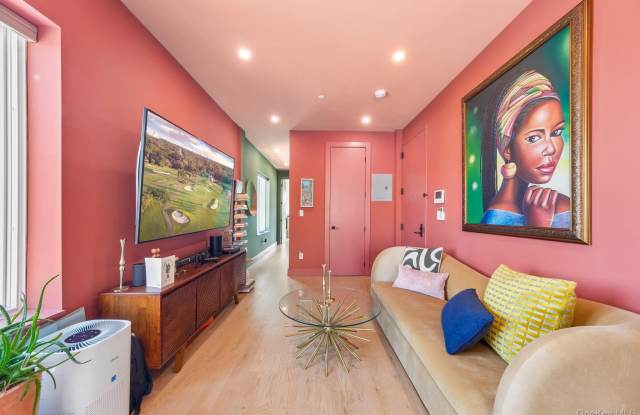 1526 Lincoln Place Gallery 4