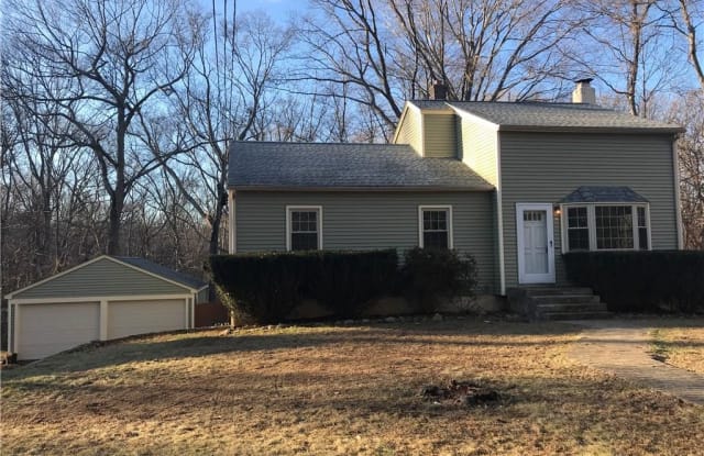 82 Vinegar Hill Road - 82 Vinegar Hill Road, New London County, CT 06335