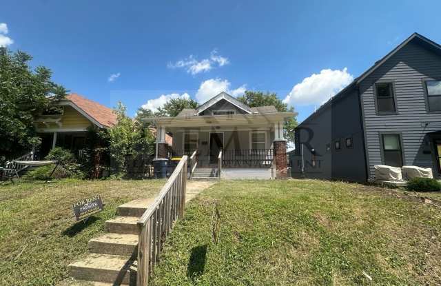 5435 Lydia Ave, Kansas City, MO 64110 :: Rent: $1199 :: Deposit: $1199 :: 2 Bedroom :: 1 Full bathroom Look and Lease SPECIAL $200 off first full months rent photos photos