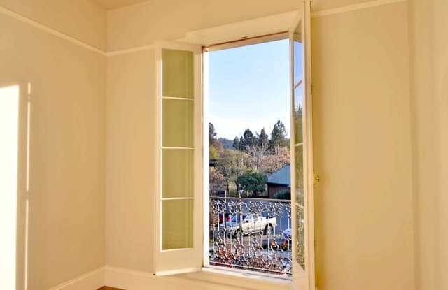 170 E Main St #213 - 1 - 170 East Main Street, Grass Valley, CA 95945