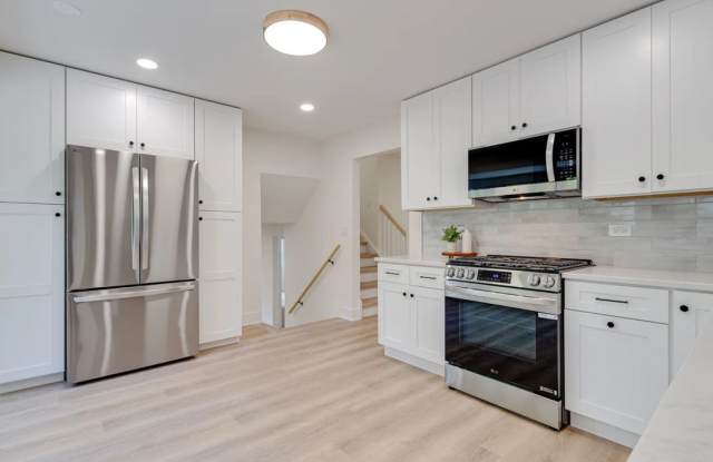 3023 North Windsor Drive photos photos