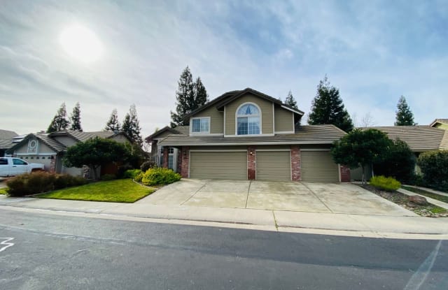 9488 Porto Rosa Dr - 9488 Porto Rosa Drive, Elk Grove, CA 95624