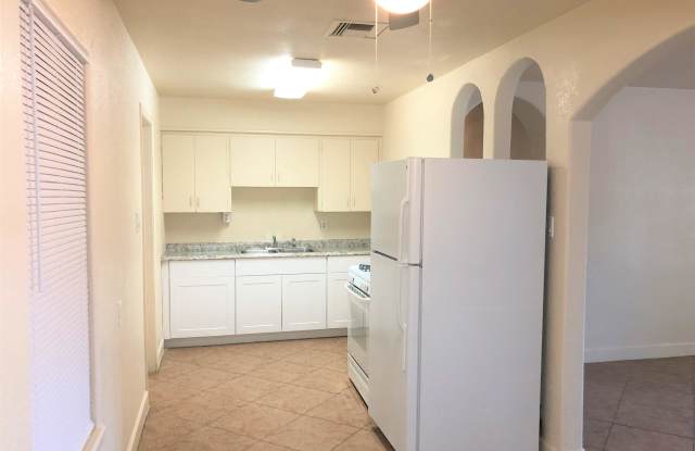 1526 W Cochise Dr Gallery 4