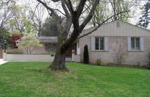 6216 GOODVIEW ST - 6216 Goodview Street, Bethesda, MD 20817
