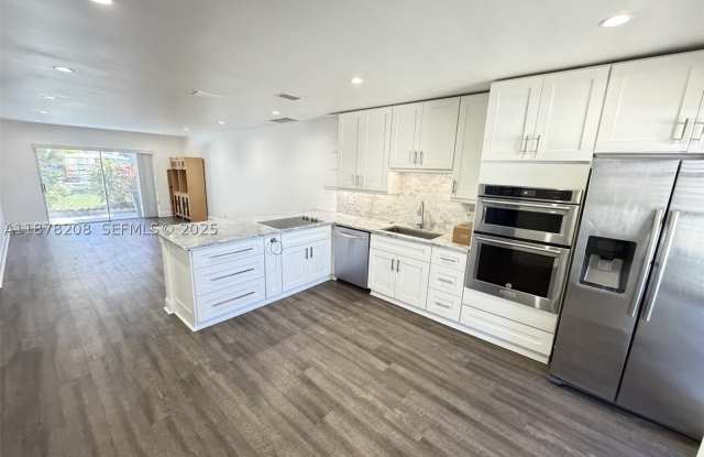 20927 Sedgewick Dr Gallery 3