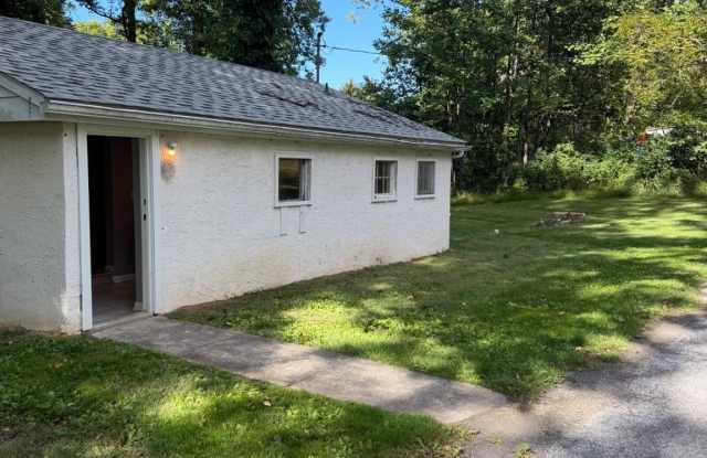 9 WOODCHOPPERTOWN Road Gallery 1