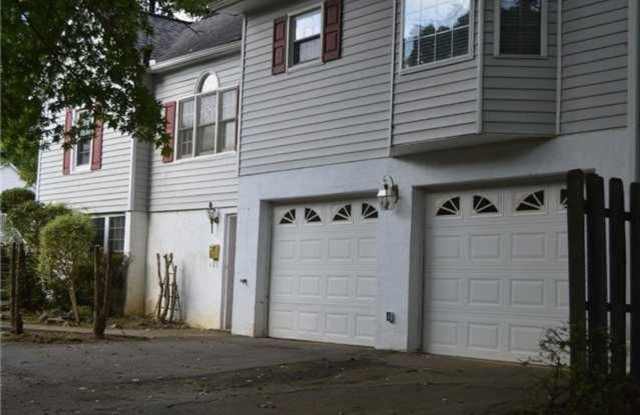 629 Cloister Drive Gallery 2