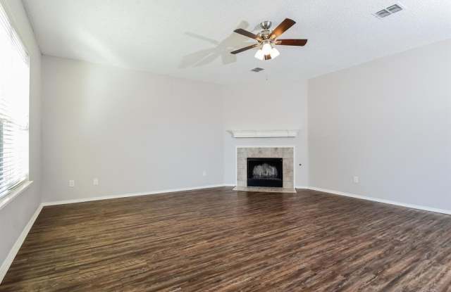 2911 Tangleglen Drive Gallery 2