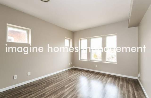 4258 McPherson Avenue Gallery 4
