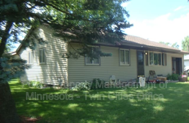 10952 Quincy Blvd NE - 10952 Quincy Boulevard Northeast, Blaine, MN 55434