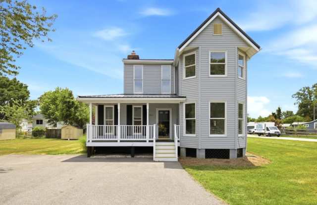 301 Kenmore Avenue photos photos