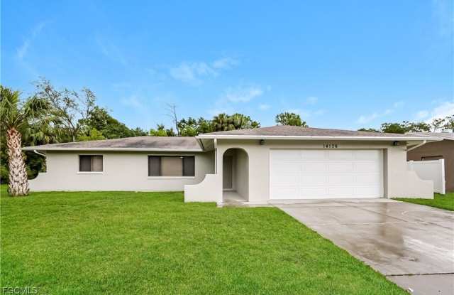 14126 Caribbean Boulevard - 14126 Caribbean Boulevard, Fort Myers Shores, FL 33905
