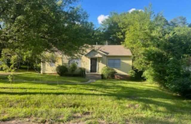 824 Combs Street Jackson, MS 39204 photos photos