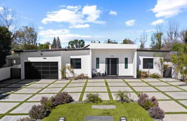 23143 Leonora Drive photos photos