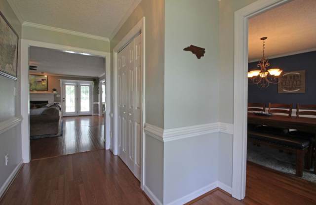 103 Carolina Wren Gallery 3