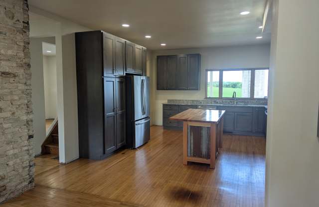 10326 Brattlie Road photos photos