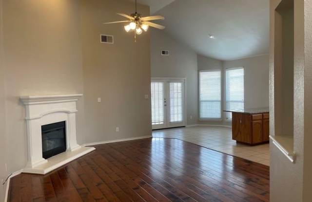 12905 Farmington Drive Gallery 3