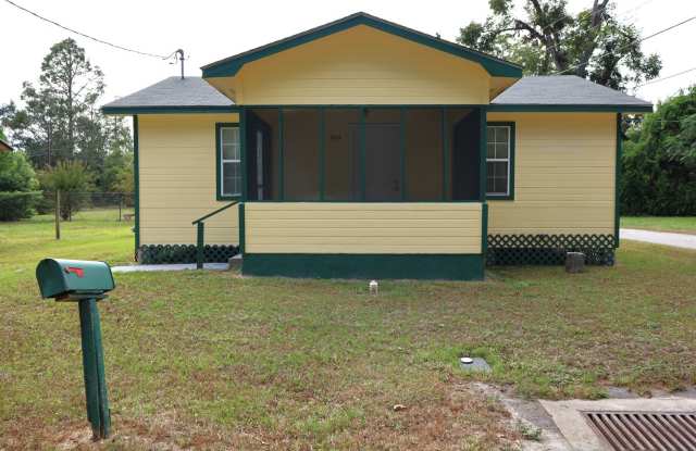 206 Warren Street (HVP) - 206 Warren Street, Valdosta, GA 31601