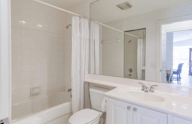 Fully furnished, 2-bedroom, 2 bath, 2 car garage villa photos photos
