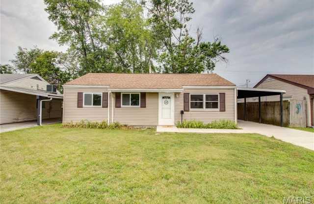 225 Bonds Avenue photos photos