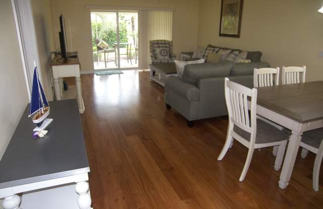 2251 Westchester Way Gallery 2